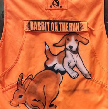 Rabbit on the run apron design